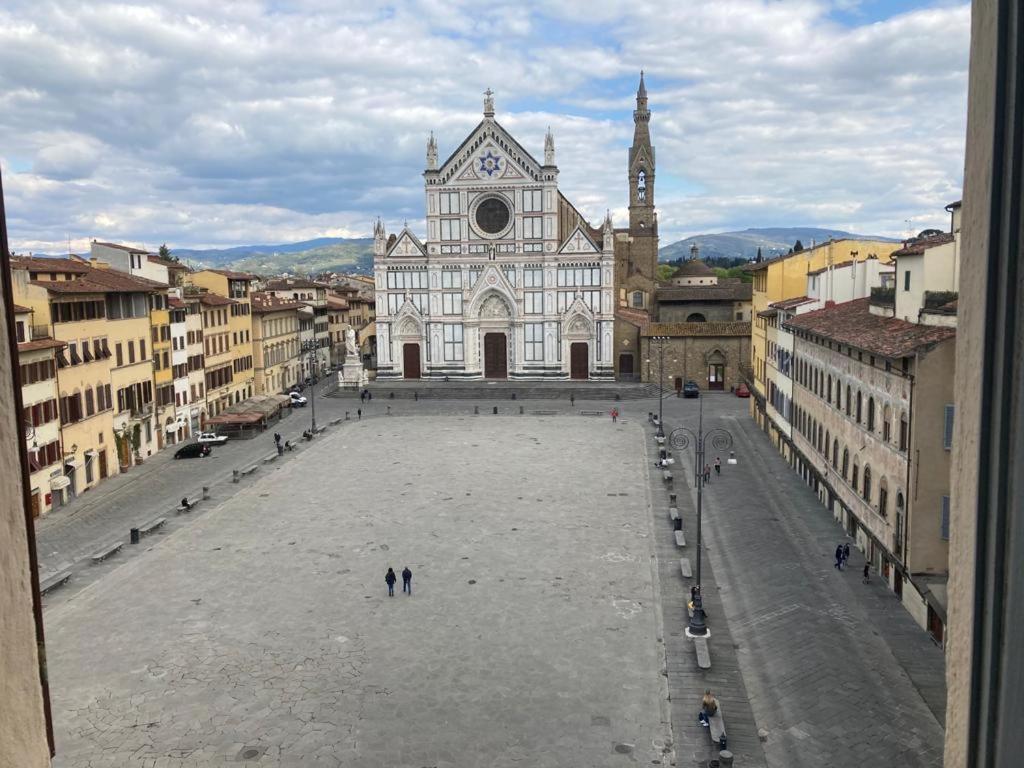 דירות פירנצה Attico In Piazza Santa Croce מראה חיצוני תמונה